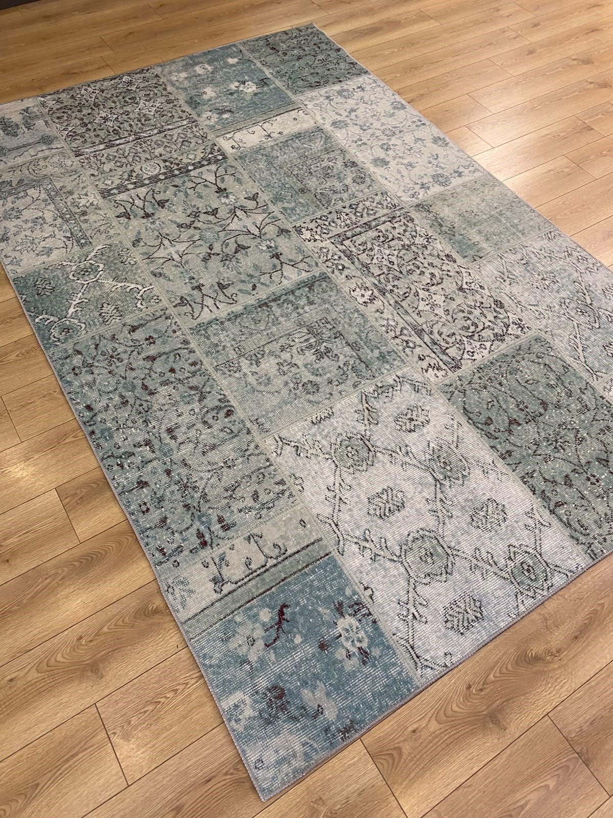 Çam Halı Siesta Patchwork 32-459 Etnik Eskitme Desenli Dokuma Tabanlı Yıkanabilir Şönil Salon ve Oda Halısı
