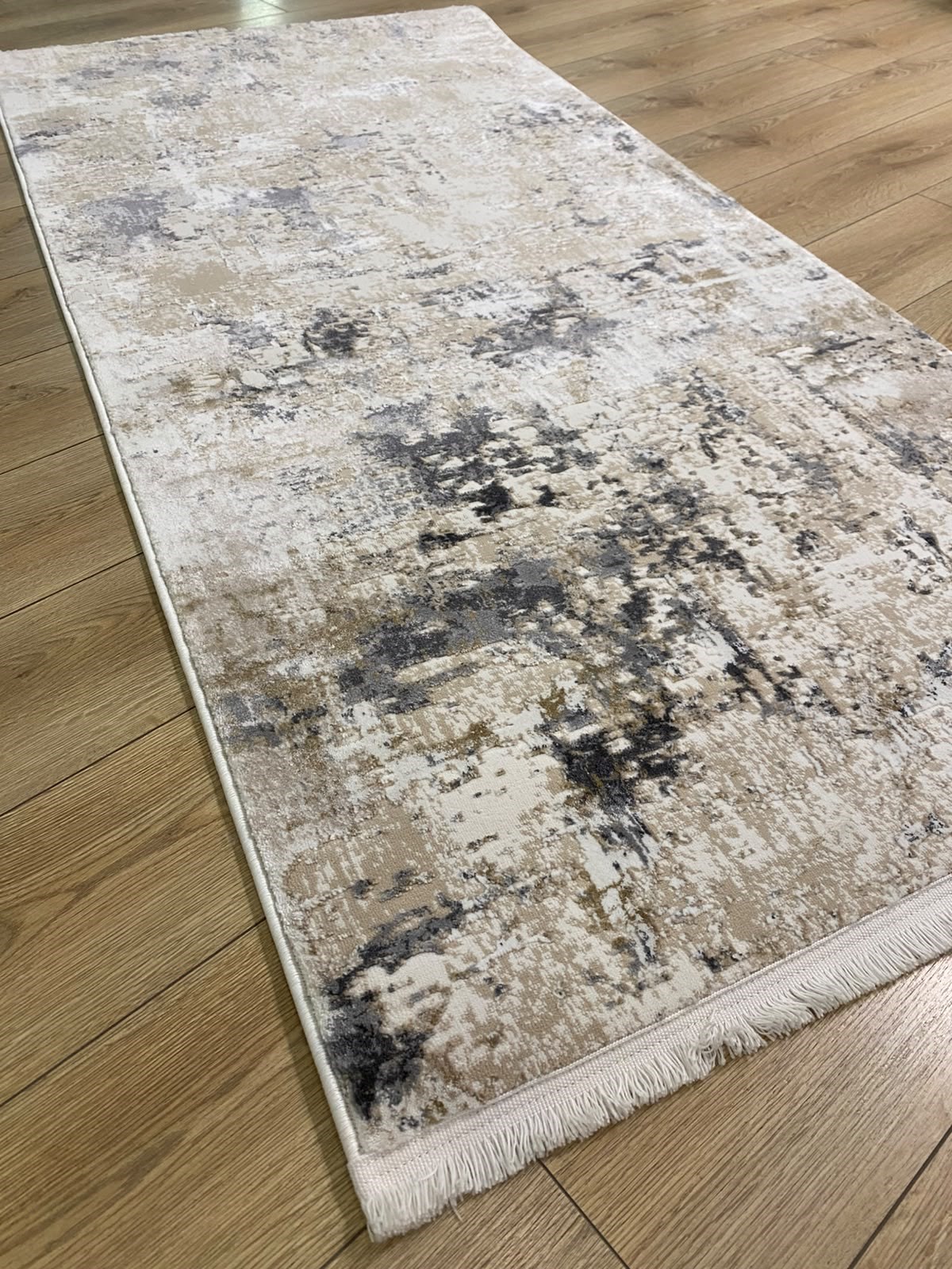 Sanat Halı Hera 3552 Eskitme Desenli Makine Halısı