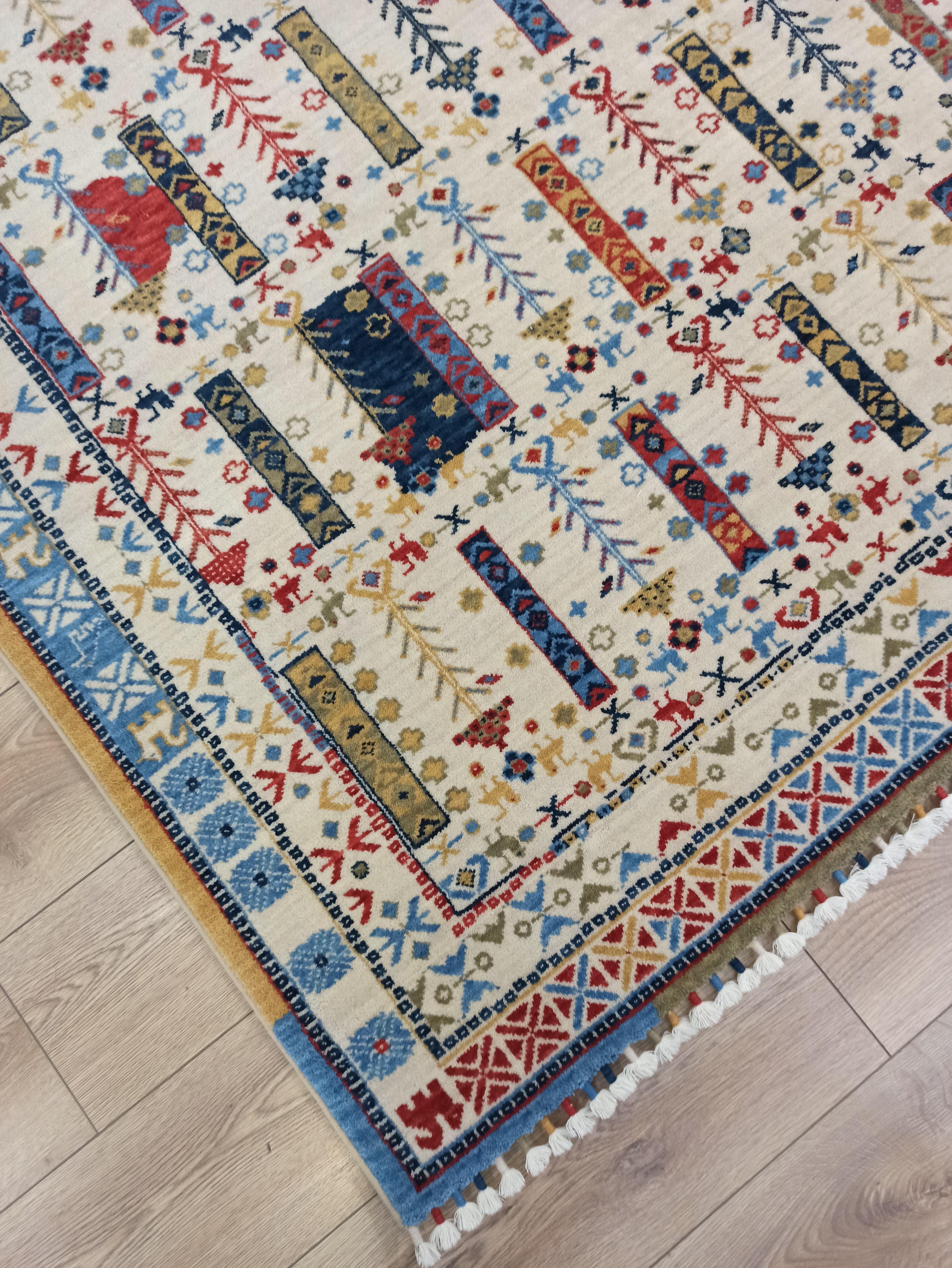 Tuğra Halı Beylerbeyi BB04 Otantik Desen Halı