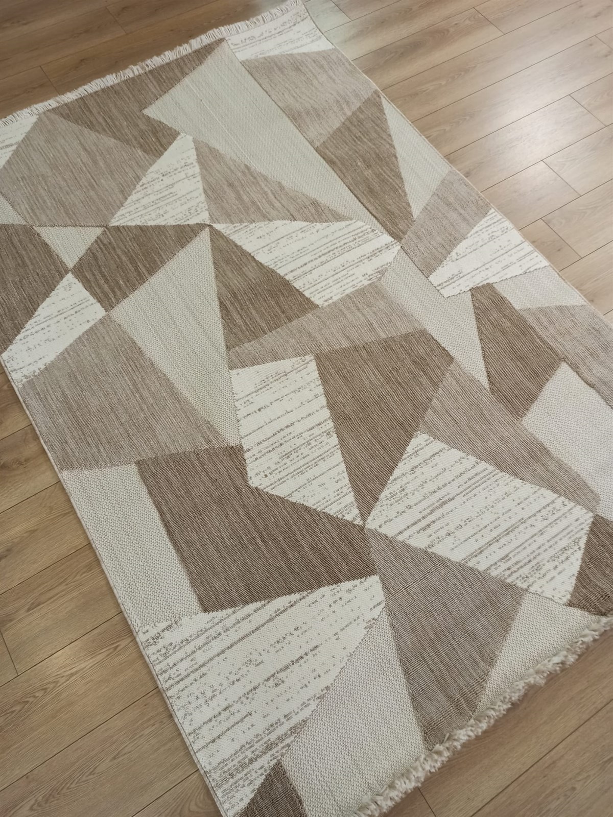 Tuğra Halı Galerie GR07 Modern Desen Halı