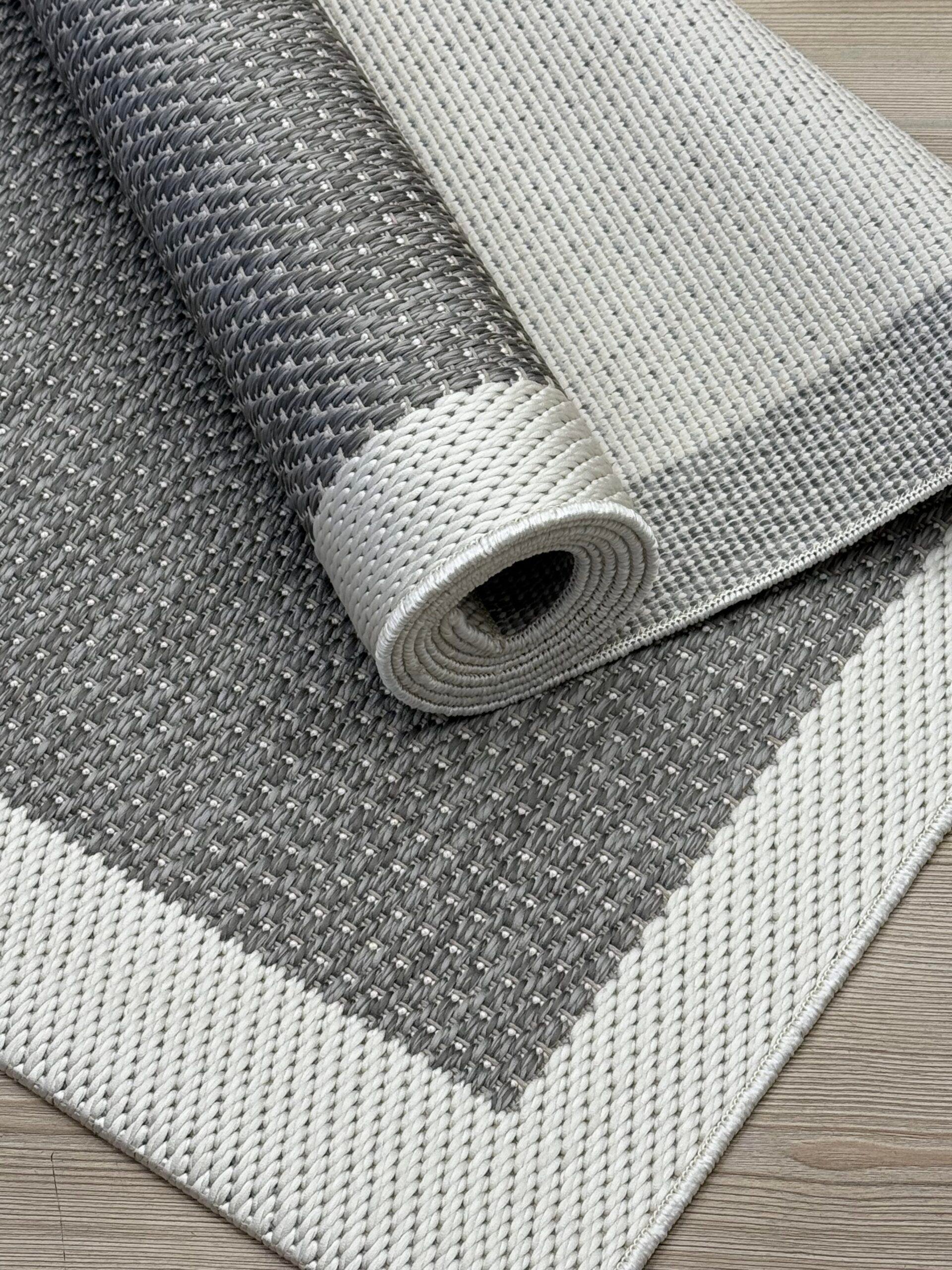 Türkmen Halı SİESTA 1501 Antrasit Polyester Ve Pamuk İplikten Üretilmiş Modern Makine Halısı