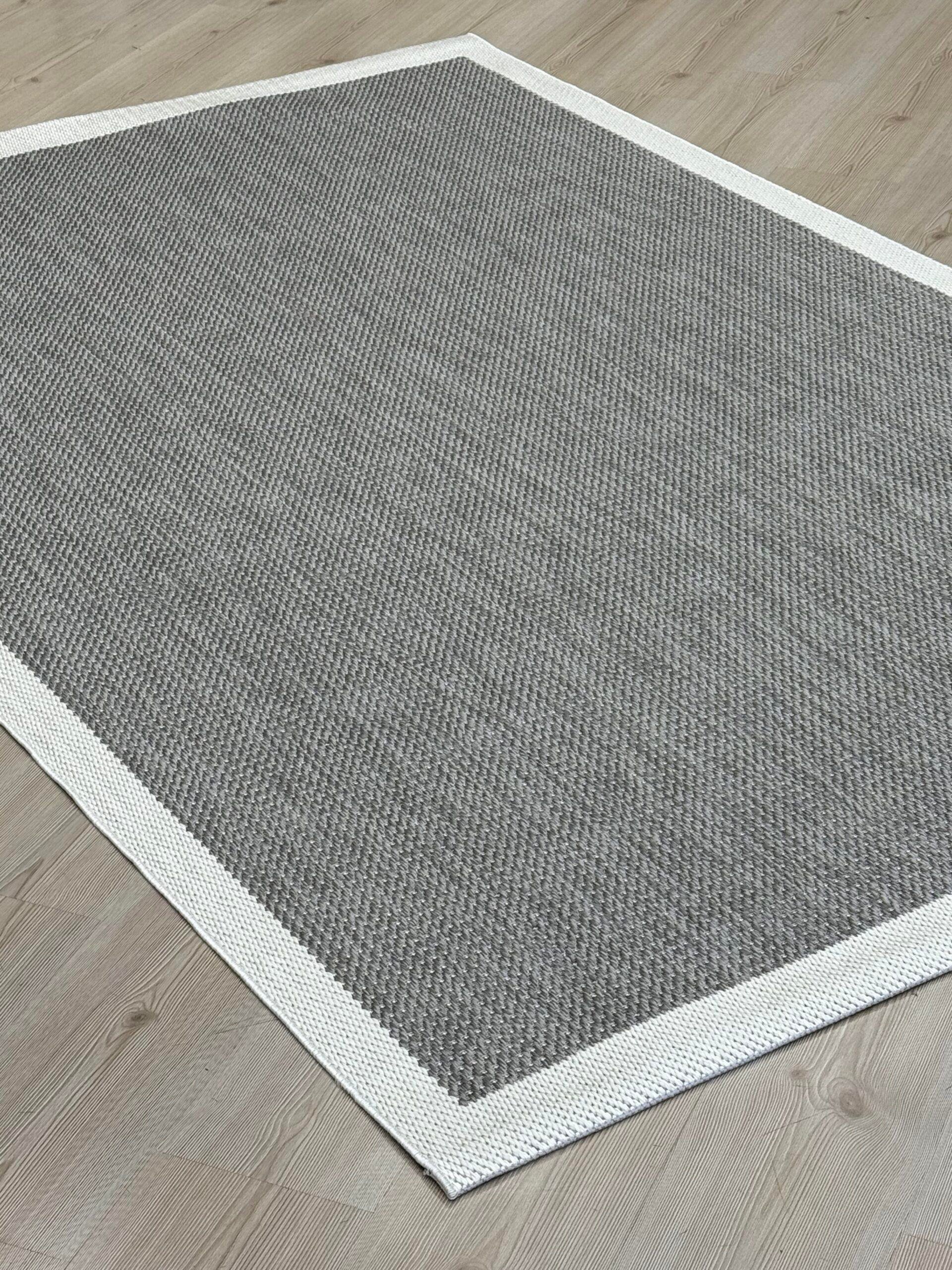 Türkmen Halı SİESTA 1501 Antrasit Polyester Ve Pamuk İplikten Üretilmiş Modern Makine Halısı