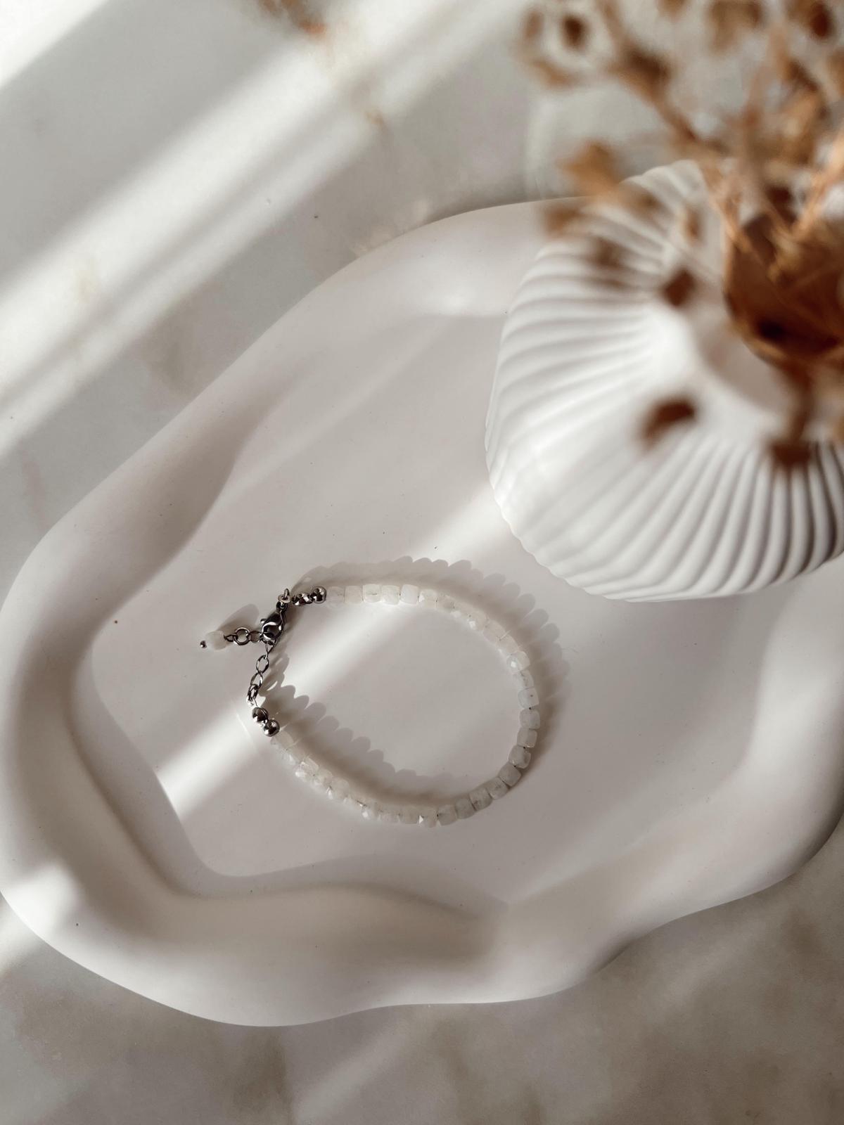 1.Sınıf Kare Kesim Fasetli Aytaşı Bileklik (Silver Zincir)