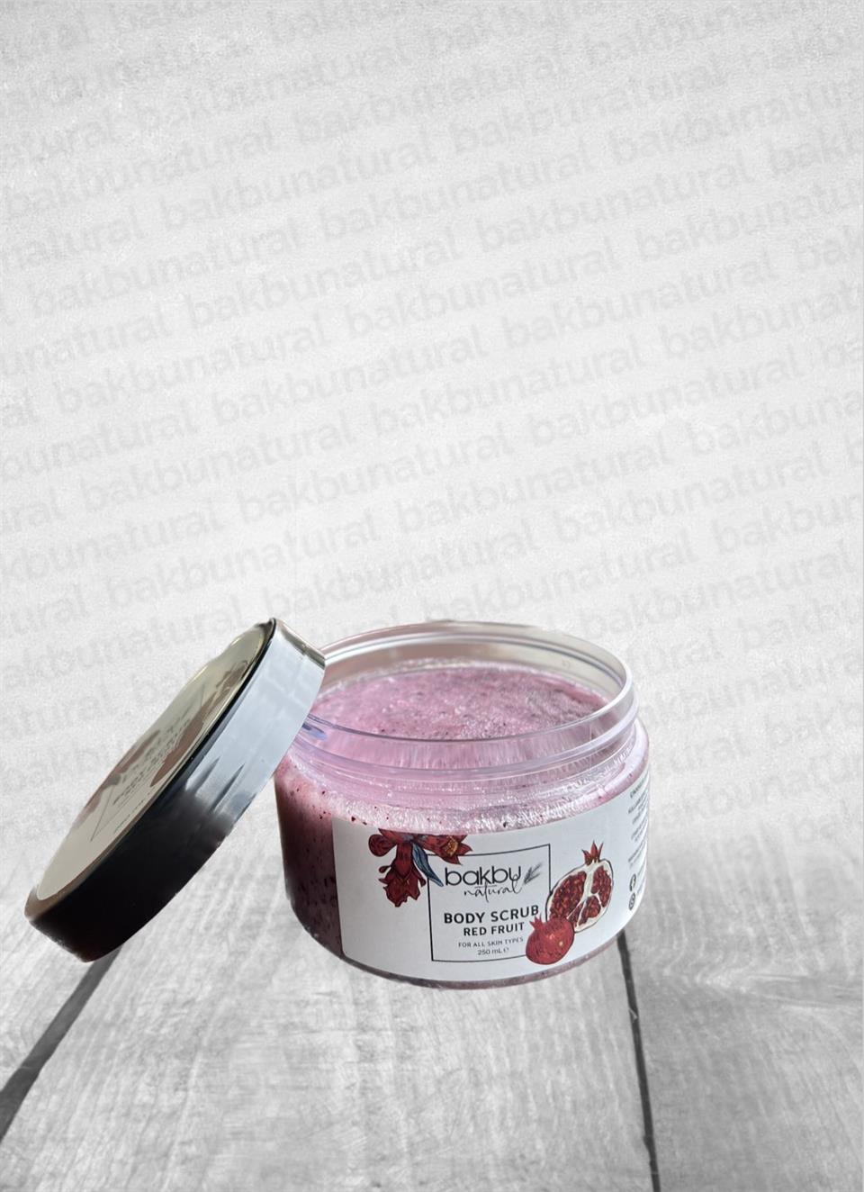 El Ve Vücut İçin Peeling Etkili Batın Önleyici & Nemlendirici Kırmızı Meyveli Scrub 250 Ml