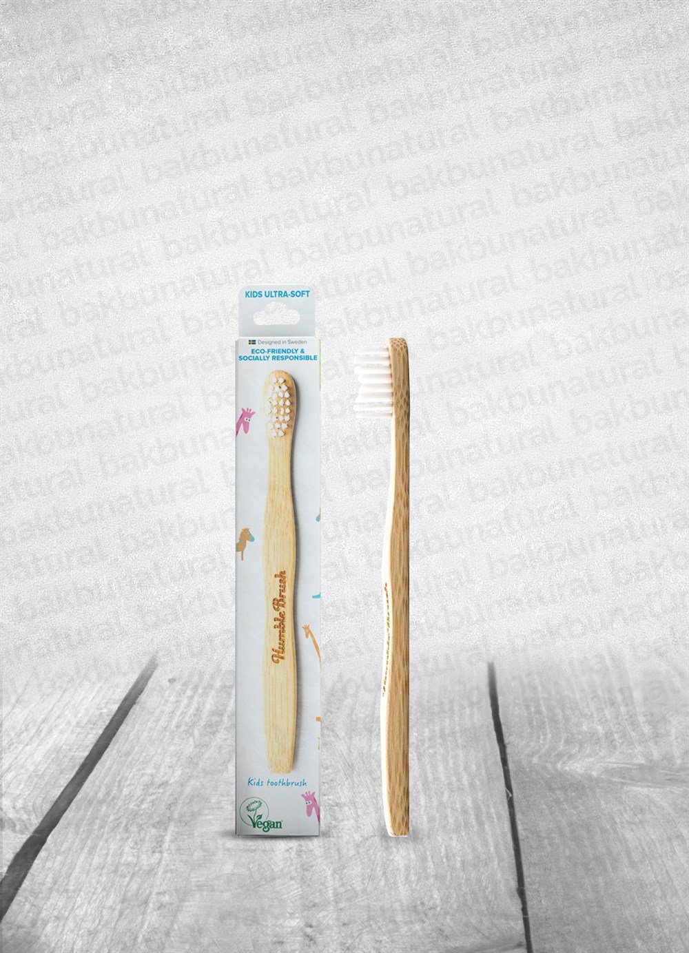 Humble Brush Çocuklar İçin Ultra Yumuşak Bambu Diş Fırçası Beyaz