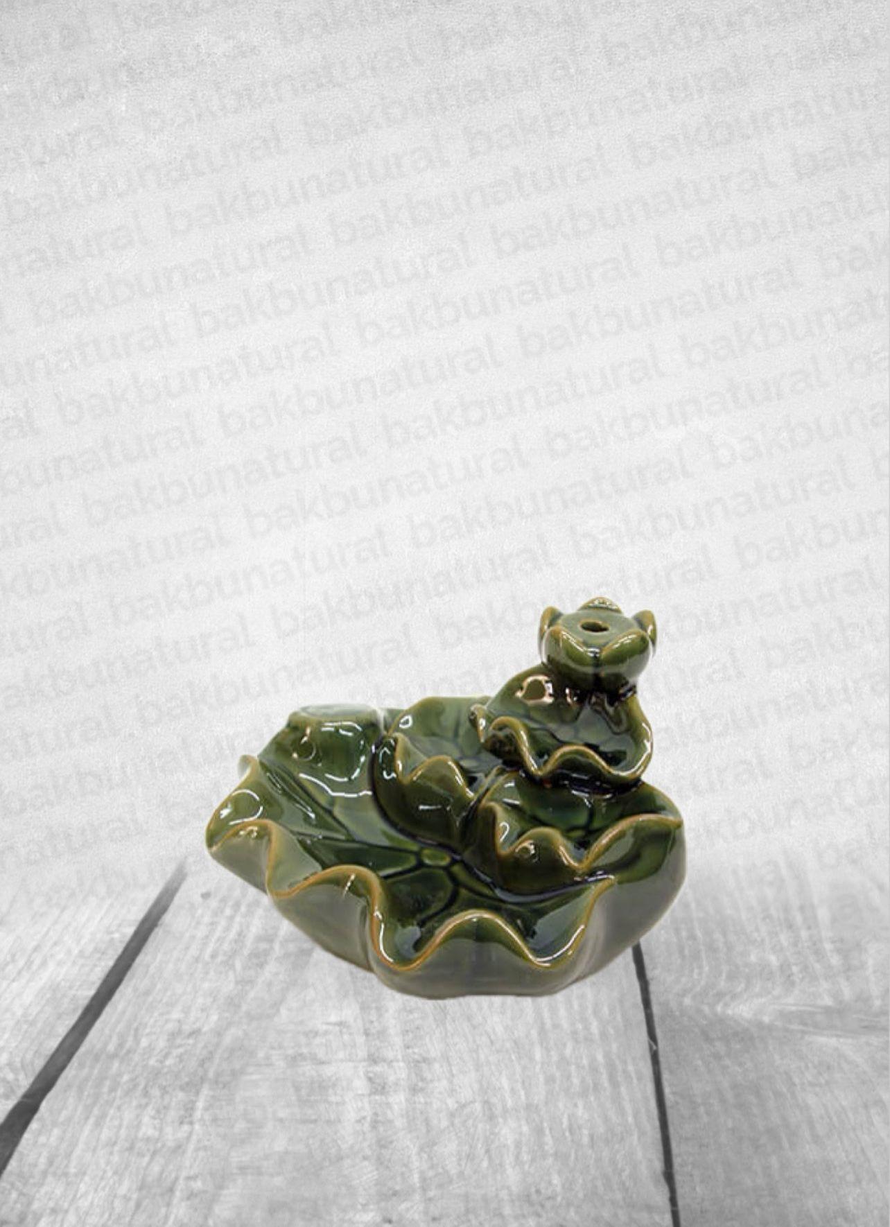 Şelale Temalı Yeşil Geri Akışlı Tütsülük