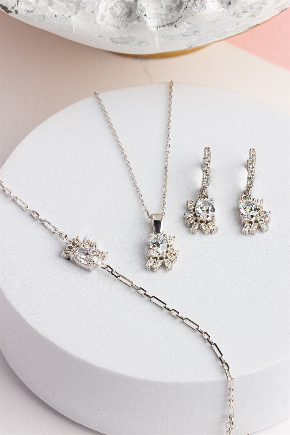 Gümüş Oval Taşlı Kolye Küpe Bileklik Set