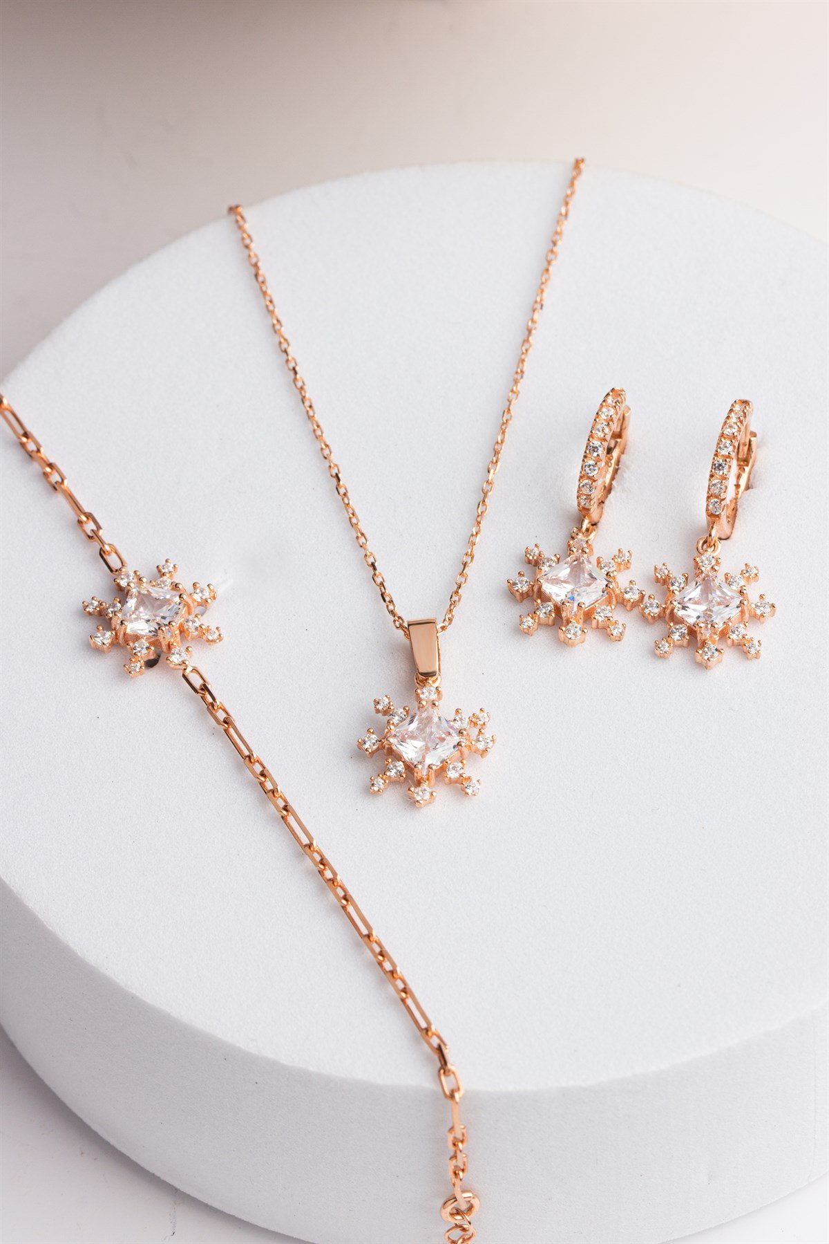 Gümüş Prenses Taşlı Kolye Küpe Bileklik Set