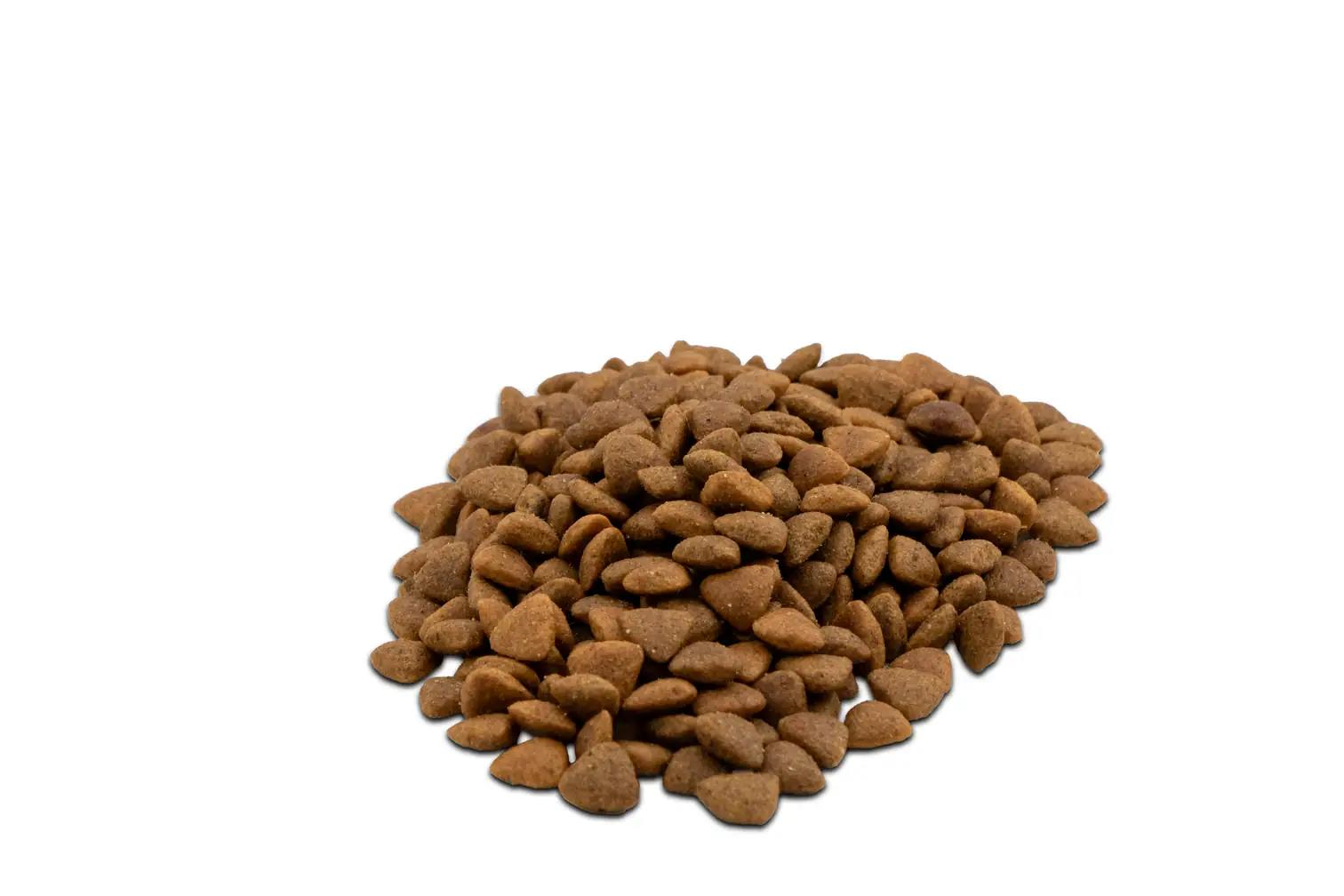 Tofucat Super Premium Sterilised Somonlu Kısır Kedi Maması - Antialerjenik ve Düşük Tahıllı 3 Kg