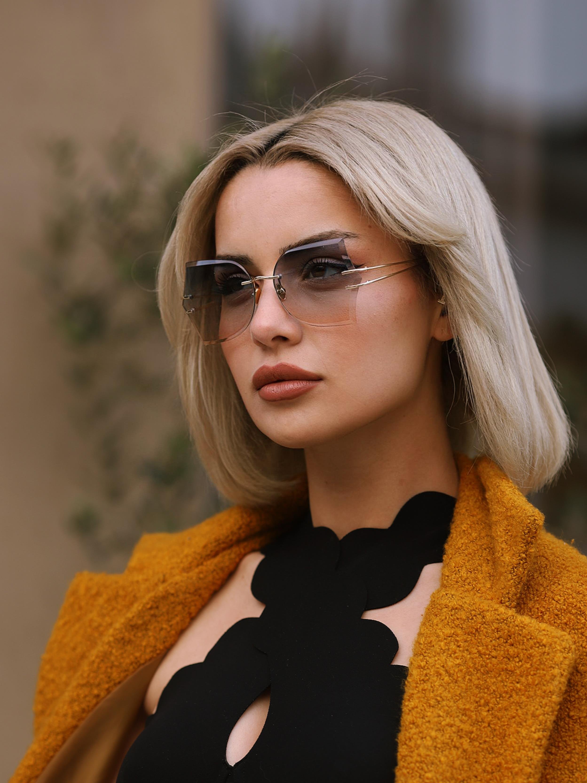 Angel Eyes Kadın Güneş Gözlüğü Geometrik Tasarım Gold Çerceve Degrade Cam