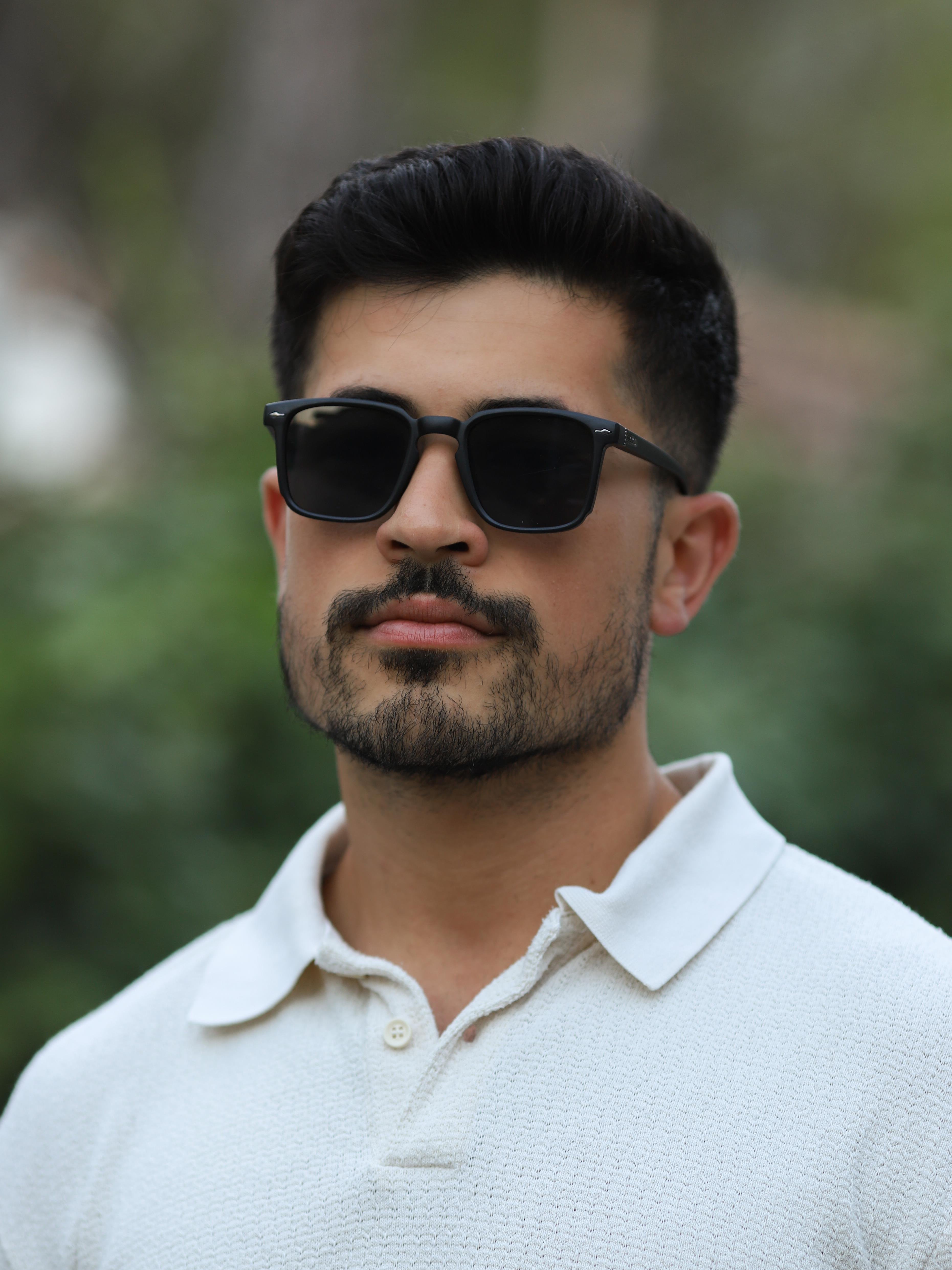 Kare Tasarım Mat Siyah Çerçeve Sİyah Cam Unisex Güneş Gözlüğü