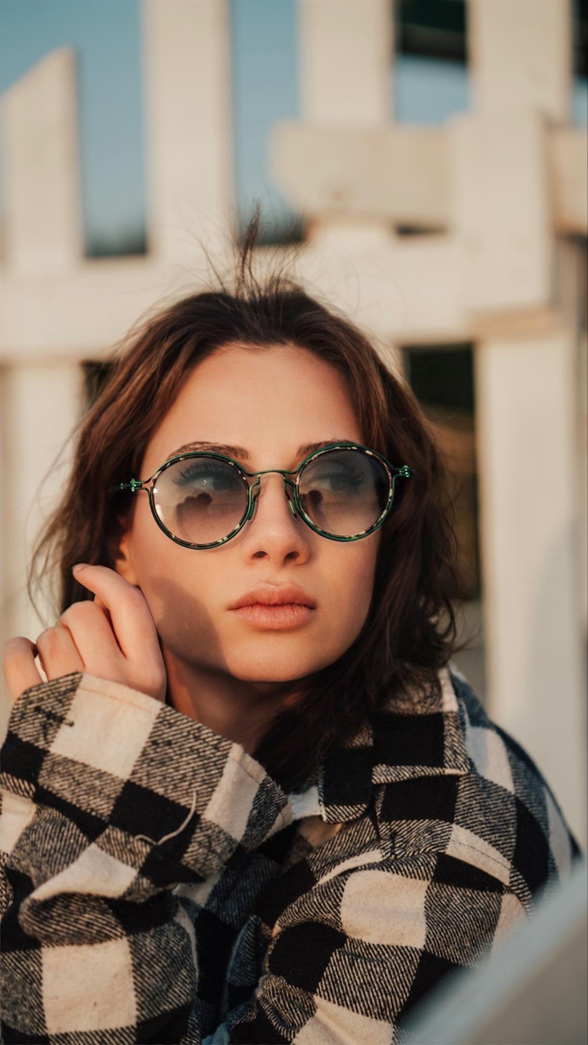 Yuvarlak Yeşil Çerçeceli Unisex Güneş Gözlüğü AE2109C11