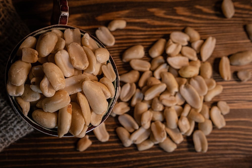 Çiğ Zarsız Yer Fıstığı