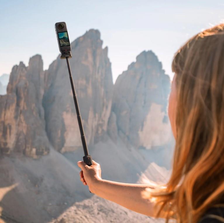 Insta360 Foldable 2-in-1 Selfie Stick (1/4