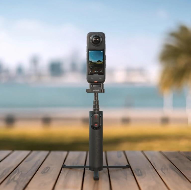 Insta360 Foldable 2-in-1 Selfie Stick (1/4