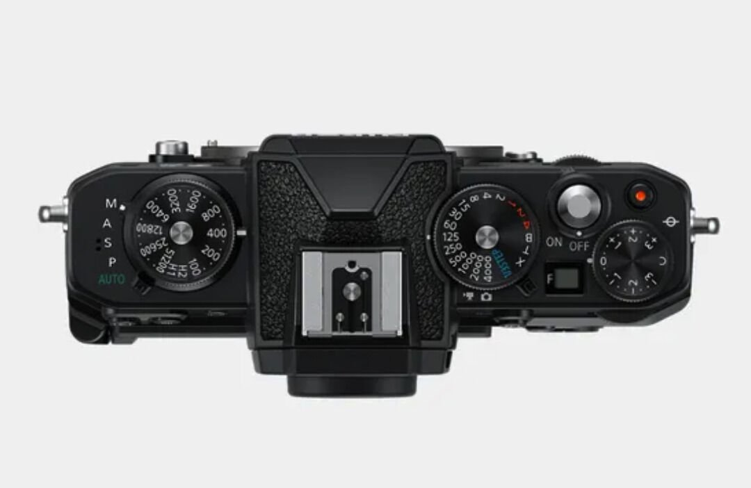 Nikon Z FC 18-140mm VR Lens Kit