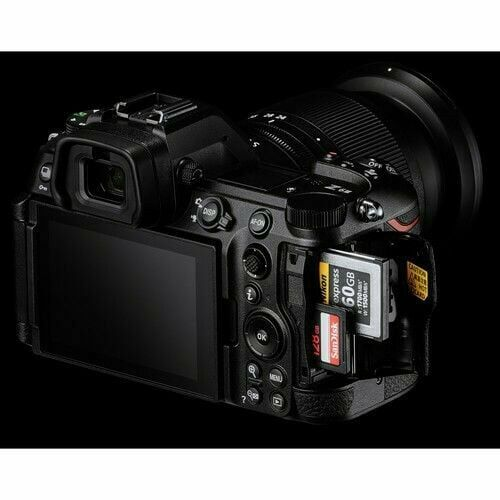 Nikon Z6 III 24-200 f/4-6.3 Kit