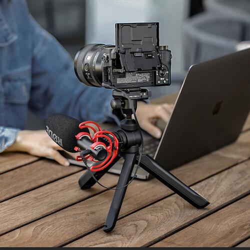 PGYTECH MantisPod 2.0 Vlog Tripod, Bilyalı Başlık ve Uzaktan Kumanda Seti (Siyah)