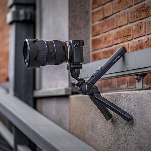 PGYTECH MantisPod 2.0 Vlog Tripod, Bilyalı Başlık ve Uzaktan Kumanda Seti (Siyah)