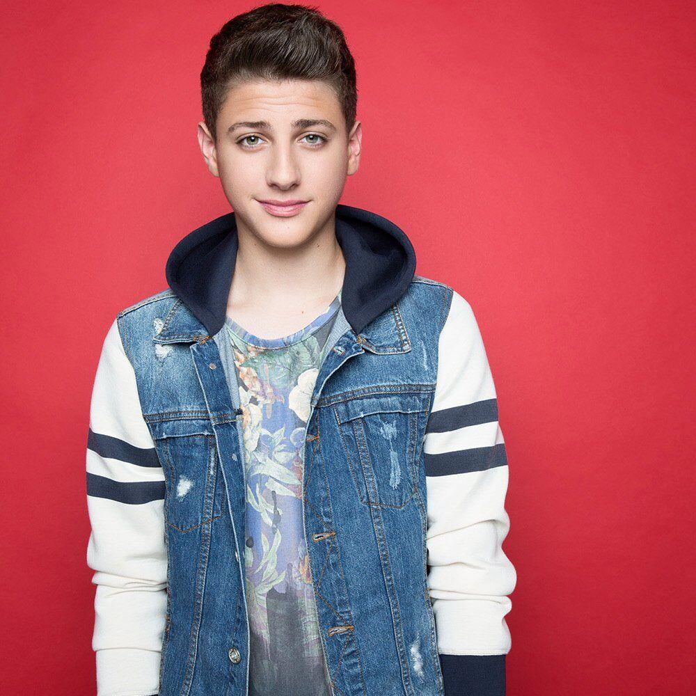 Savage (U.S.A) Stüdyo Kağıt Fon Primary Red 271x1100 cm