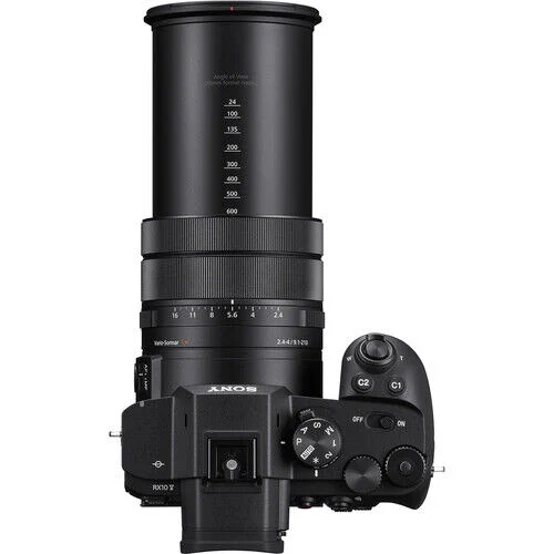 Sony RX10 V Kompakt Fotoğraf Makinesi