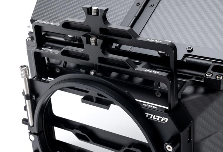 Tilta 4×5.65 Karbon Fiber Mat Kutu (Kelepçeli)