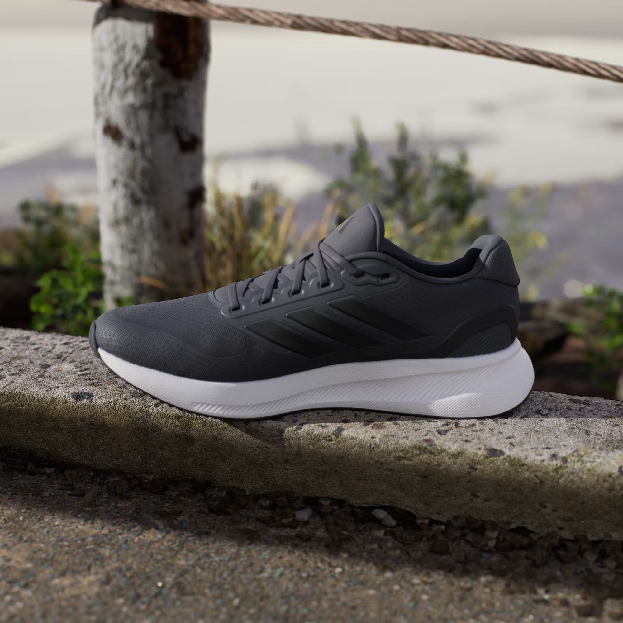 Adidas IE8819 Runfalcon 5 Erkek Koşu Ayakkabısı