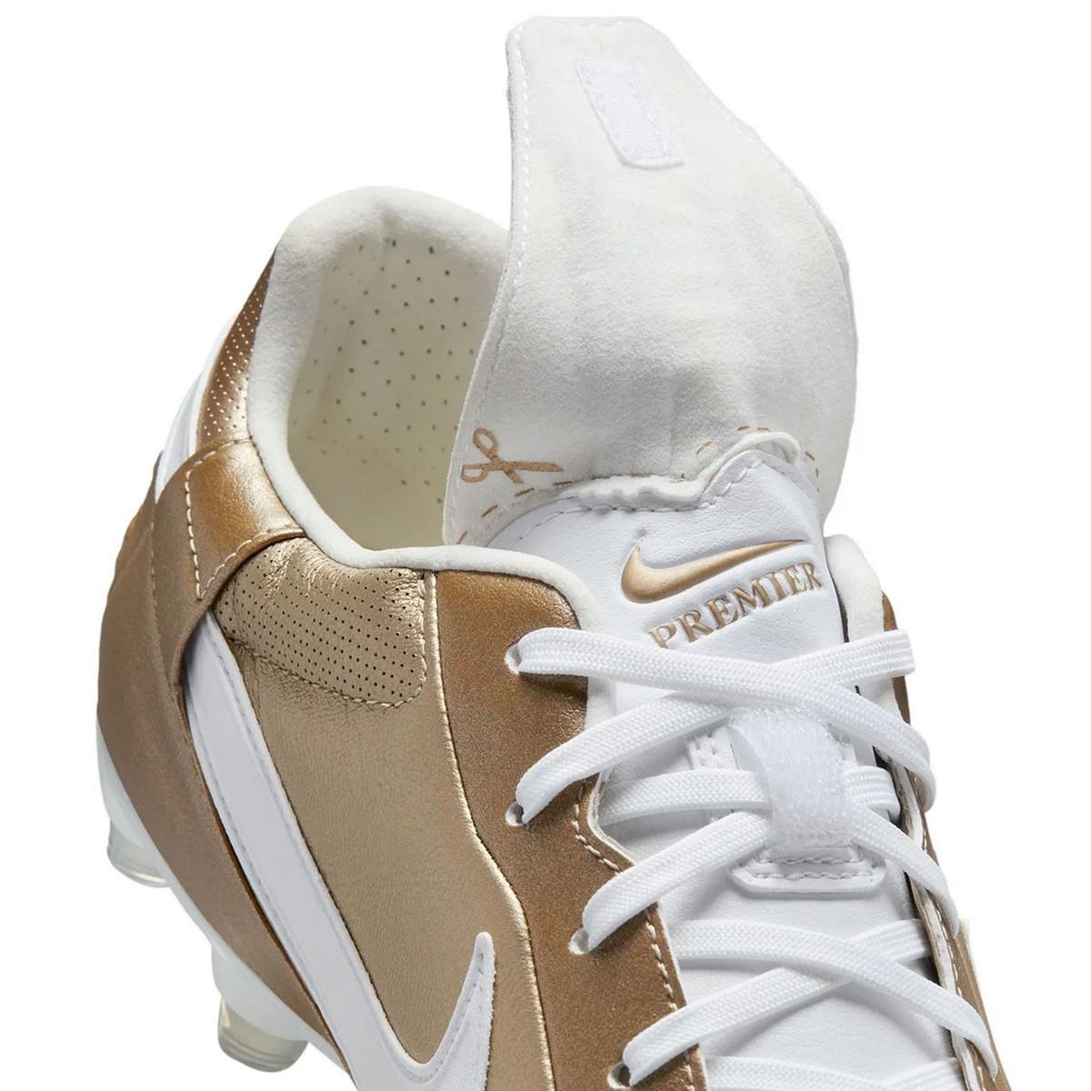 Nike AT5889-200 The Premier III Fg Erkek Krampon