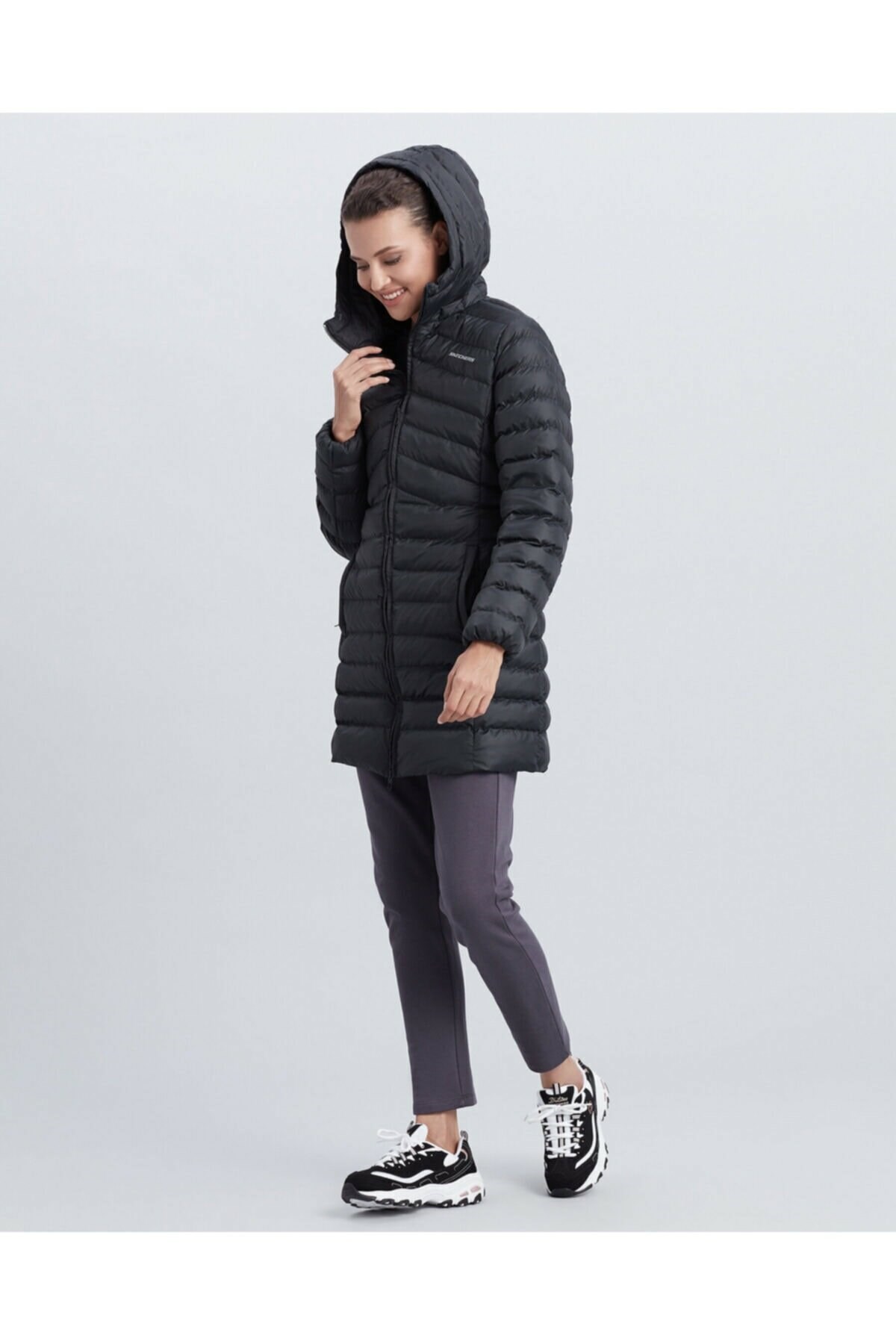 Skechers S212005-001 W Essentil Maxi Lenght Hooded Jacket Kadın Mont