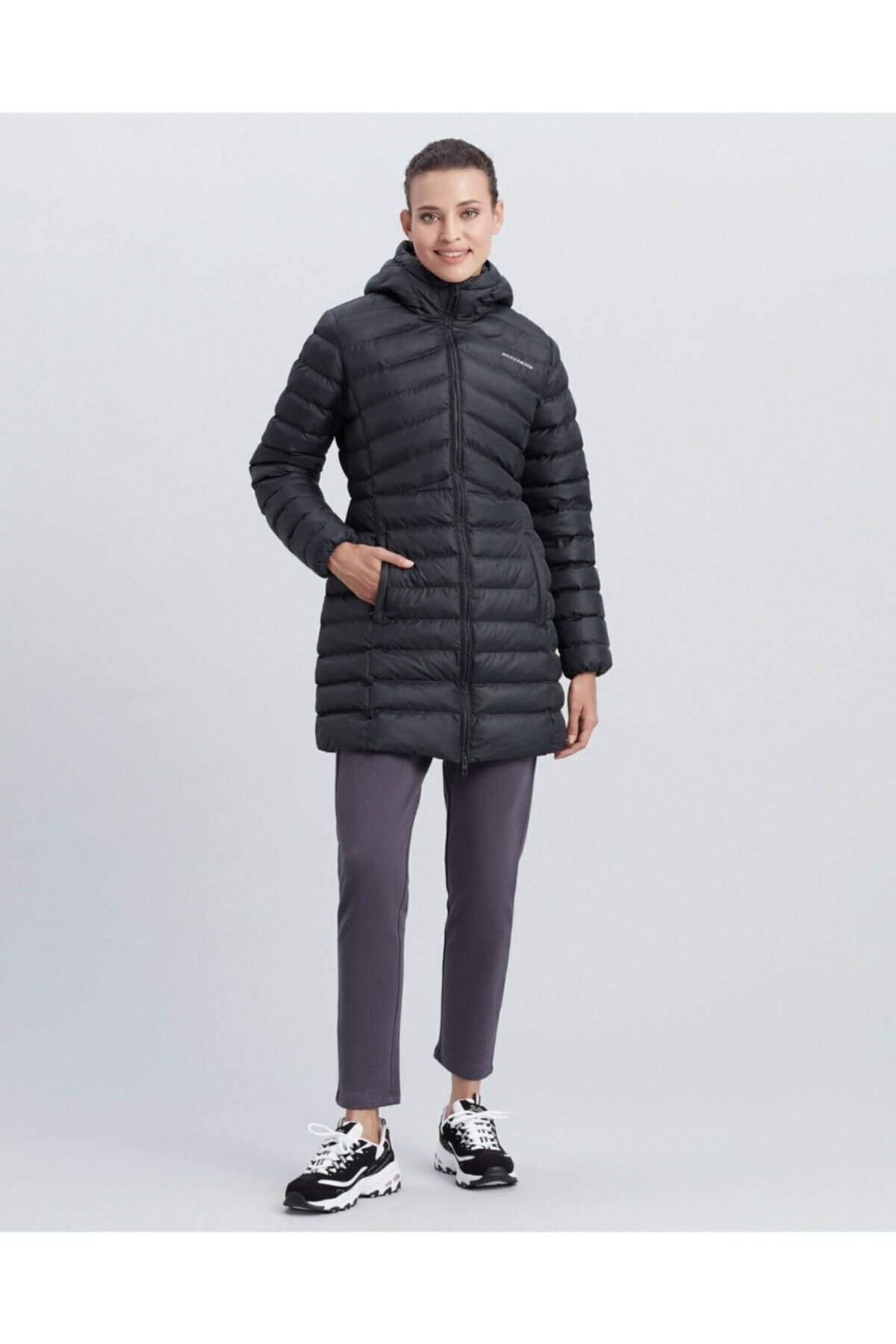 Skechers S212005-001 W Essentil Maxi Lenght Hooded Jacket Kadın Mont