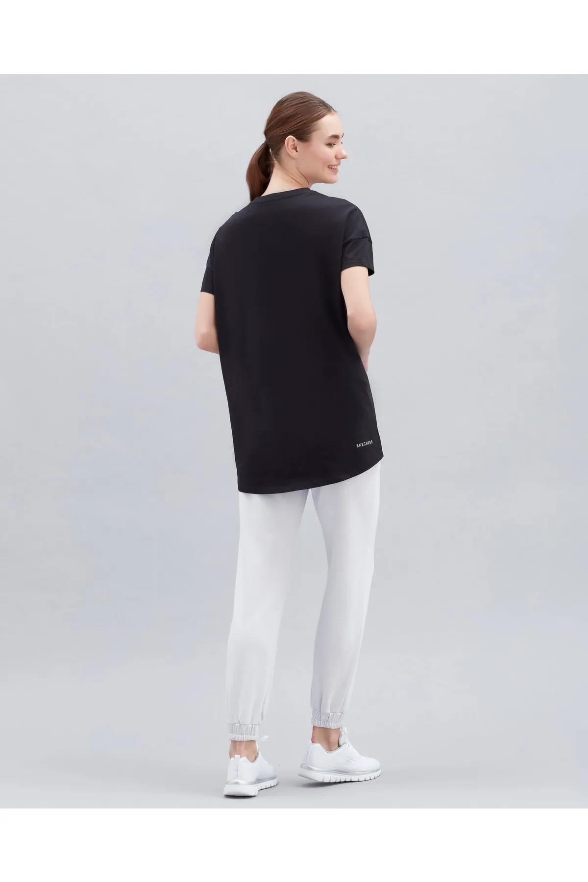 Skechers S221482-001 W Performance Tops Crew Neck Kadın Spor Tişört