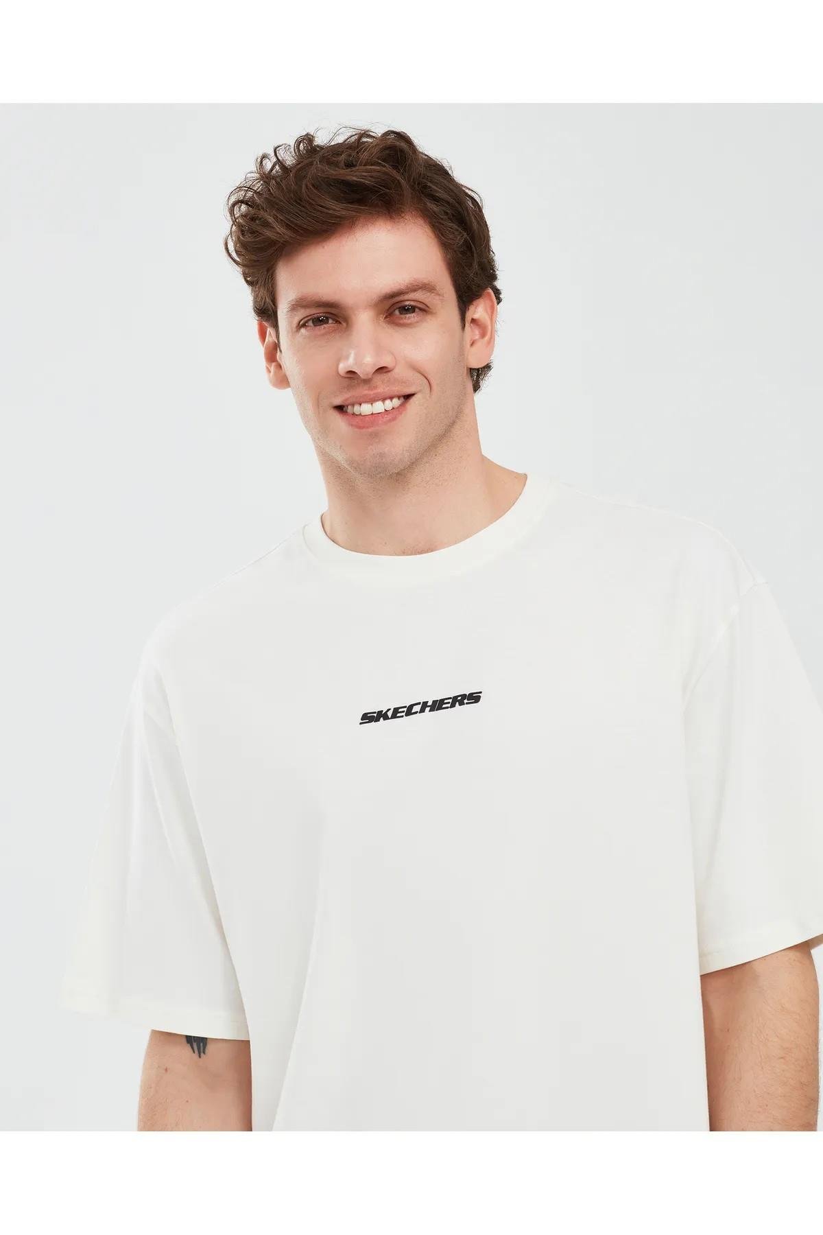 Skechers S232404-102 Graphic M Sleeve Erkek Spor Tişört