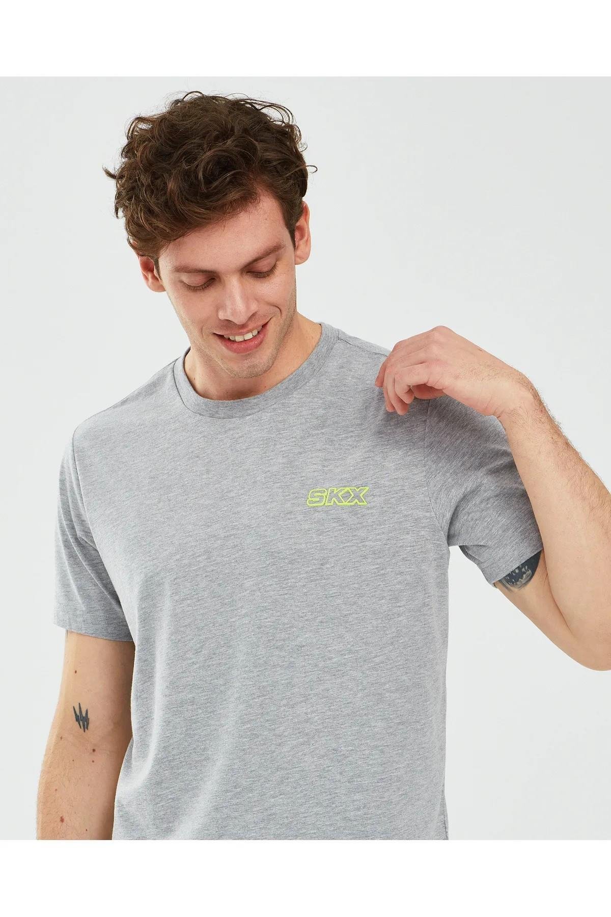 Skechers S241054-036 Graphic M Sleeve Erkek Spor Tişört