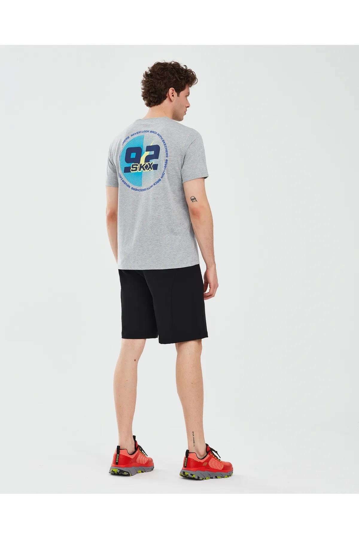 Skechers S241054-036 Graphic M Sleeve Erkek Spor Tişört