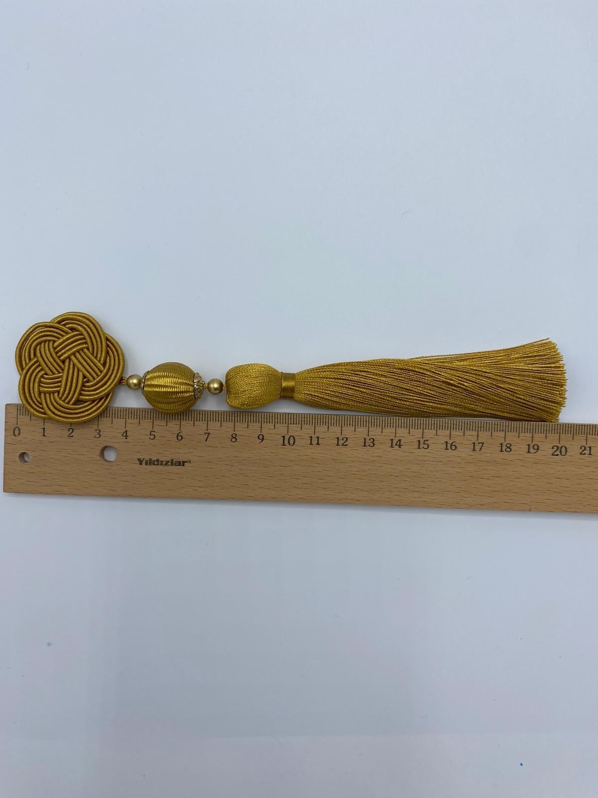 Broş Rozetli Püskül Gold Renk
