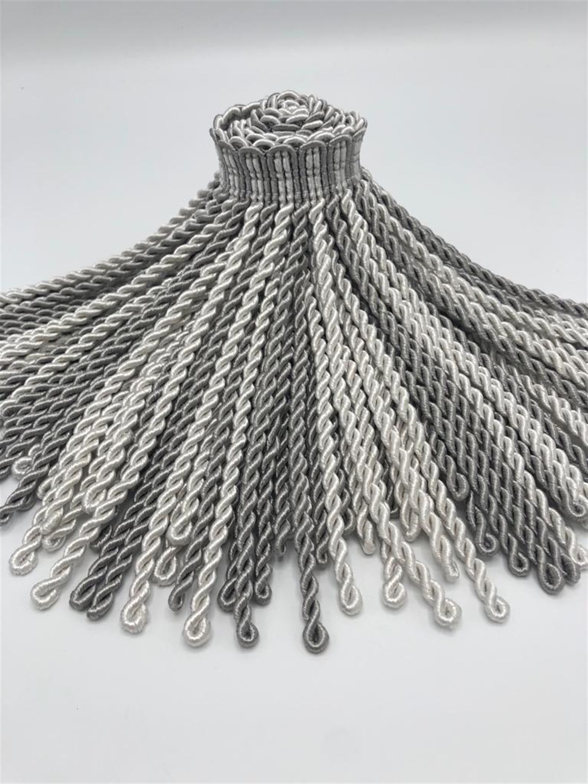 Füme & Gümüş Renk Bulyon Saçak (15cm)