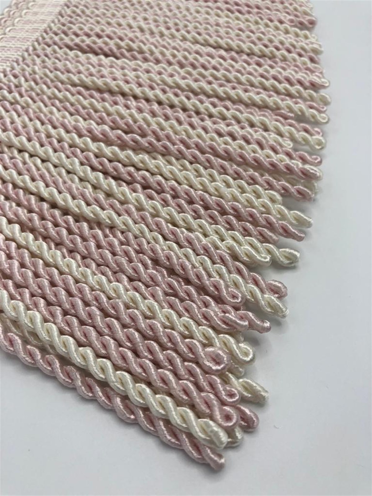 Pudra & Krem Renk Bulyon Saçak (15cm)