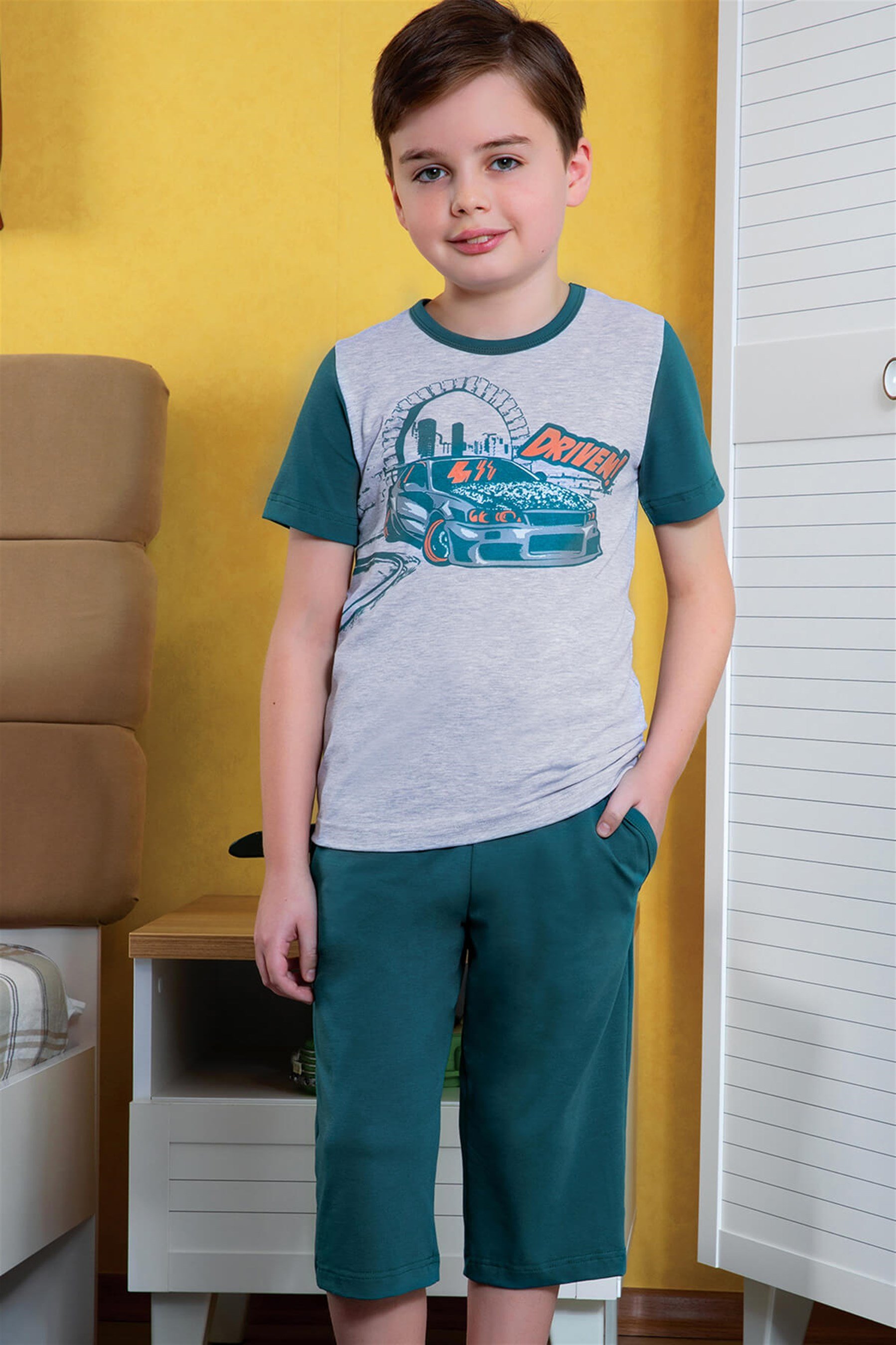 9764-220 Baykar Erkek Çocuk Kapri Takımı Yeşil