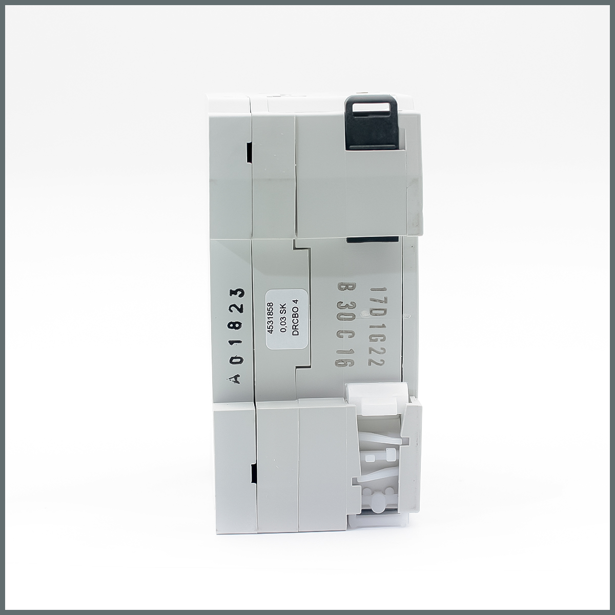 1+Nx16A DRCBO4 0,03A (B tipi) (Karakteristik C) (S (Kısa süre gecikmeli)