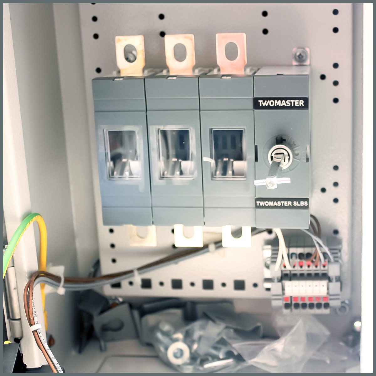 3x63A Motor Emniyet Kutusu IP65  (Yük Sınıfı:AC-23)