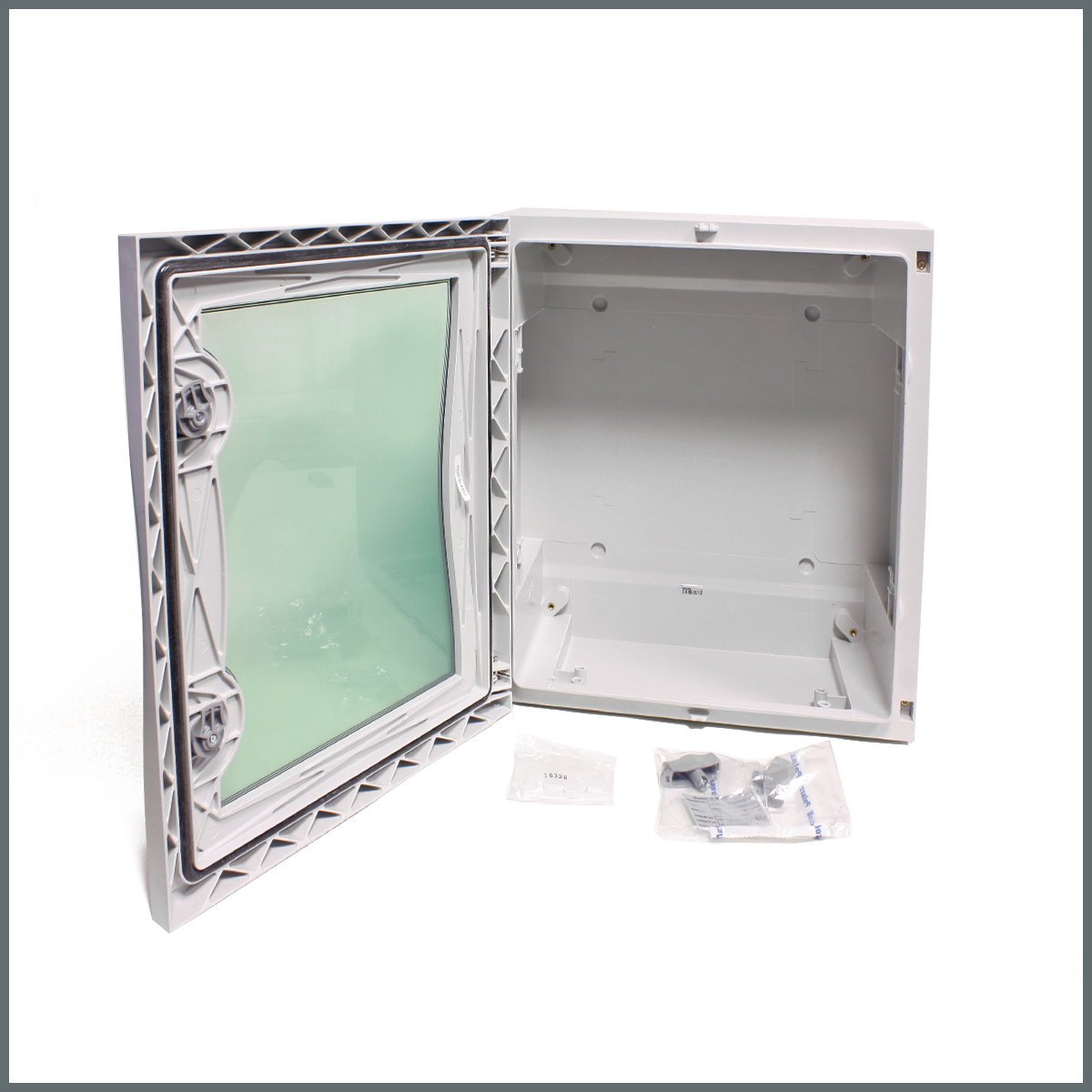 GRP PanolarPalazzoli TAIS CUBE Dağıtım Panosu (GRP) Boy:3 IP66/IK10/Şeffaf K./ 450x505x220