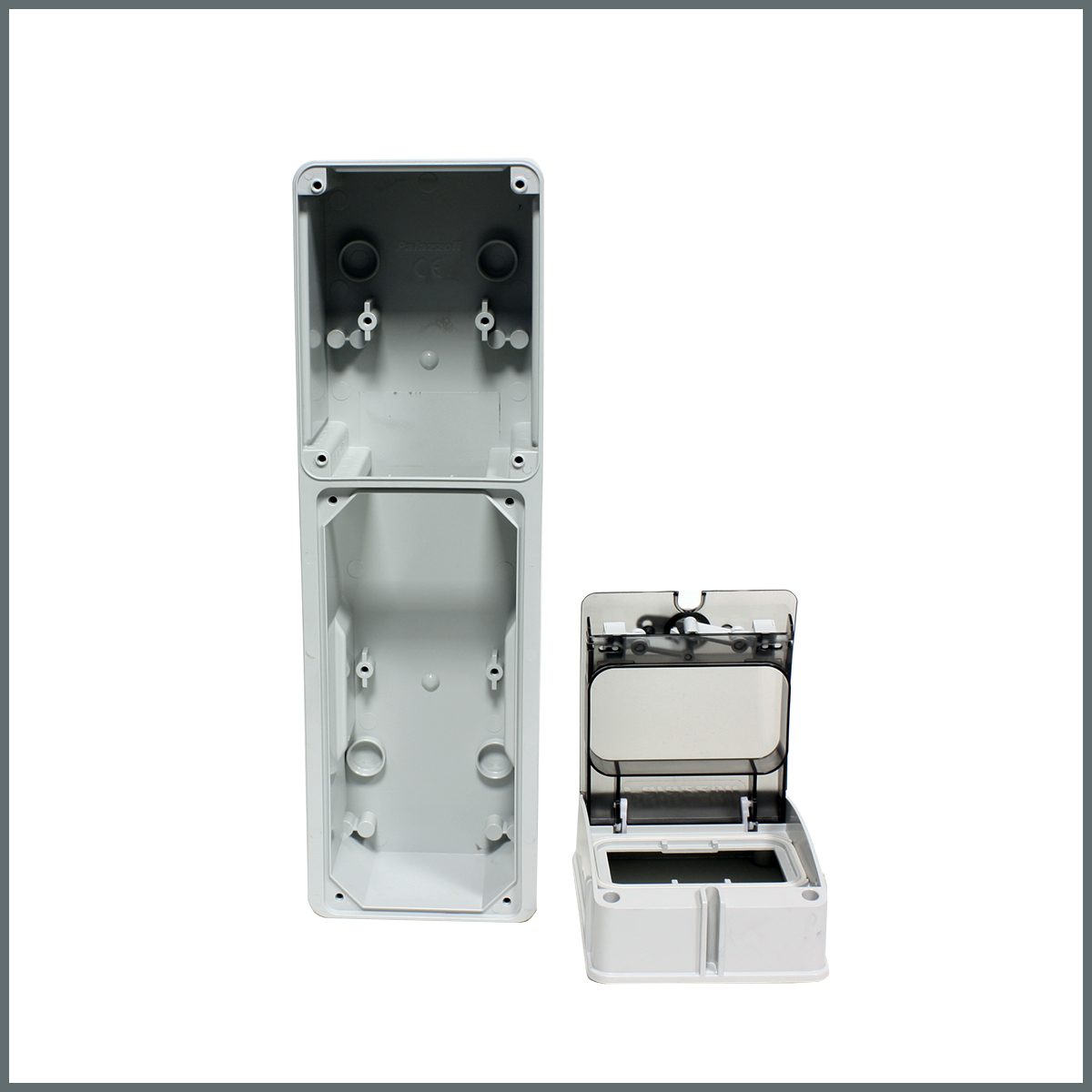 Kilitli Prizler (Dikey)Palazzoli TopTER Dağıtım Panosu (IP66) 5 Modül 1 Kilitli Priz için / Şeffaf Penc. (Dikey)