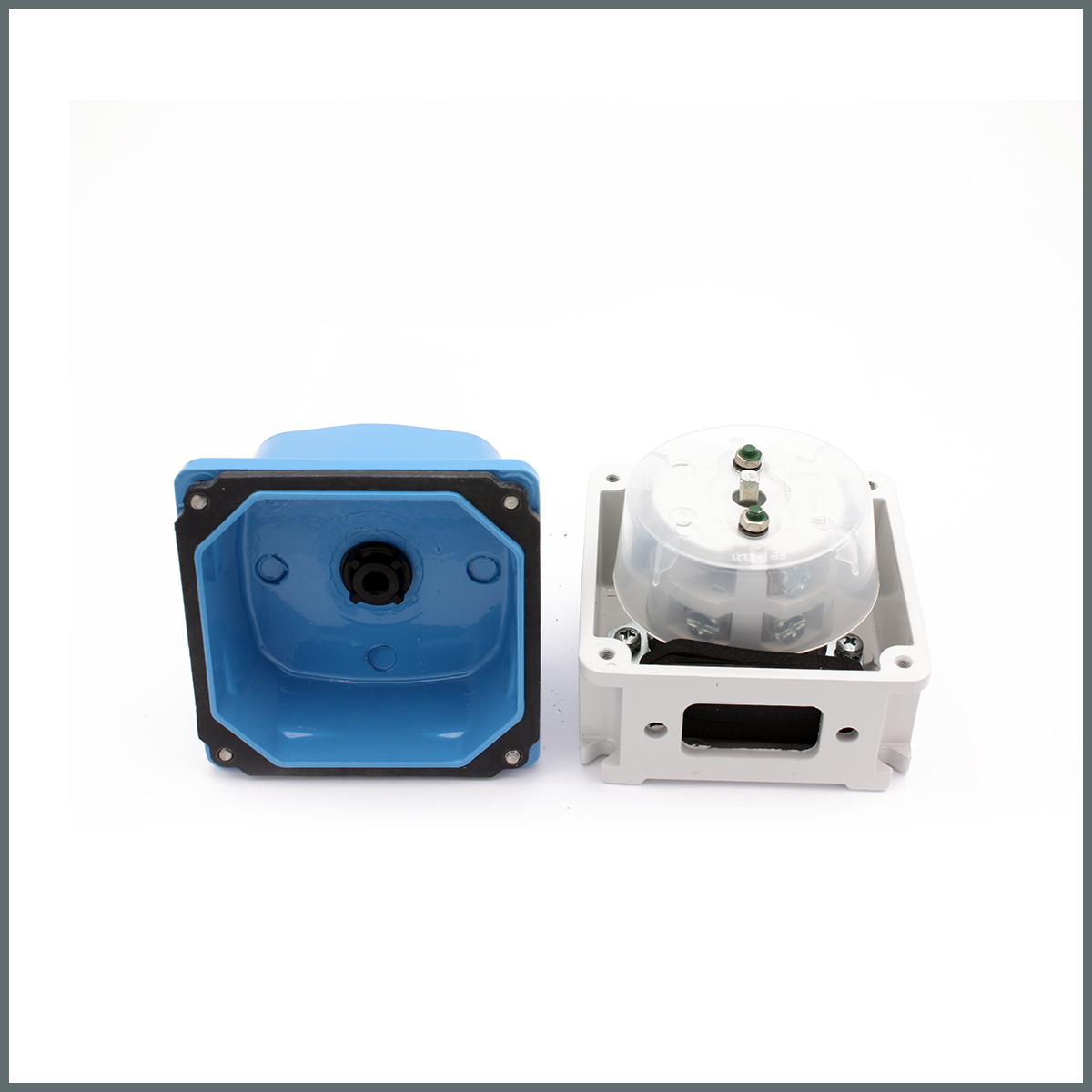 Konum GöstergeleriCAM Serisi 3x25A Kutulu Anahtar IP67 / IK10 / Alüminyum Alaşım / (F0)