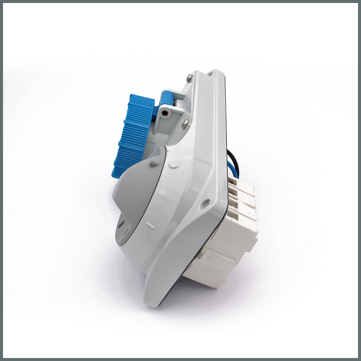 Konum GöstergeleriPalazzoli Prima Serisi Anahtarlı Priz 16 A (IP55) 230V (Yatay) 2P+T h:6