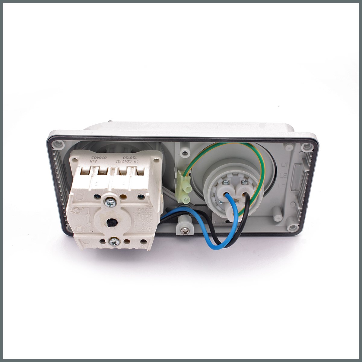 Konum GöstergeleriPalazzoli Prima Serisi Anahtarlı Priz 16 A (IP55) 230V (Yatay) 2P+T h:6