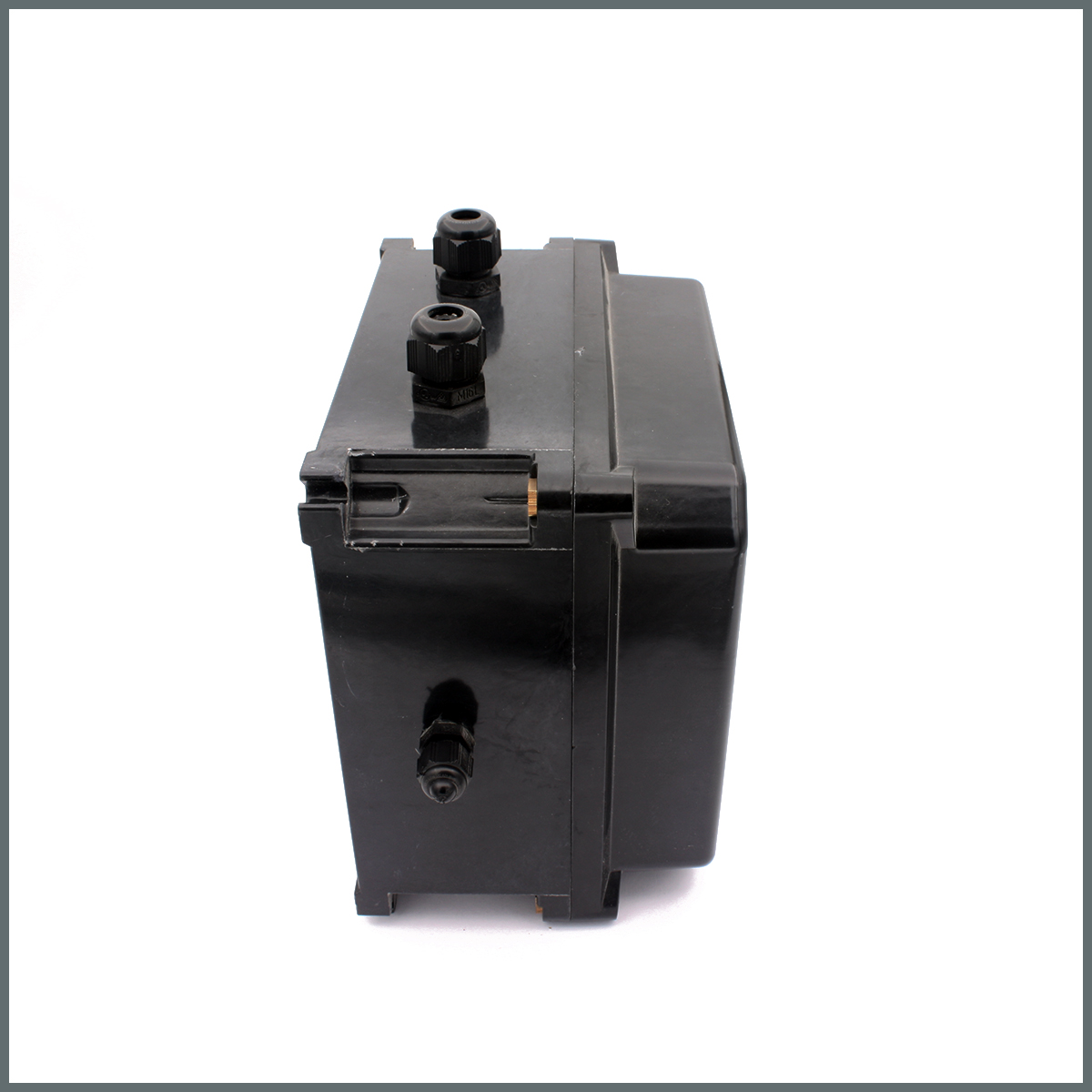 Konum GöstergeleriTAIS-EX JUNCTION BOX IN THERMOSETTING (GRP) 190X185X125 IP66/67 2D 2G