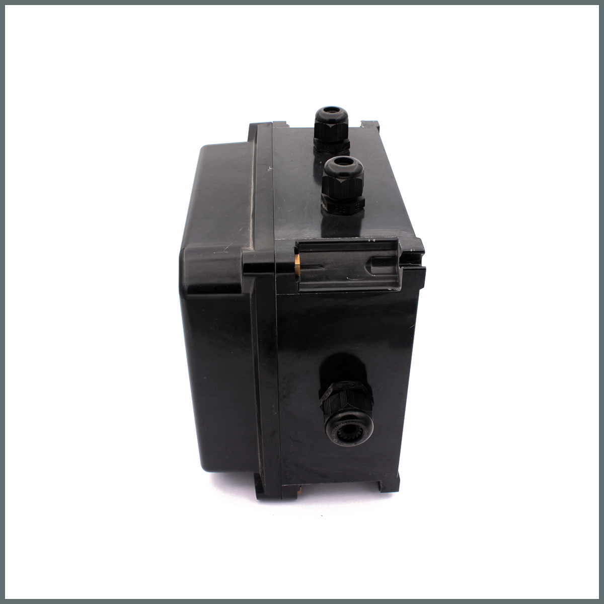 Konum GöstergeleriTAIS-EX JUNCTION BOX IN THERMOSETTING (GRP) 190X185X125 IP66/67 2D 2G