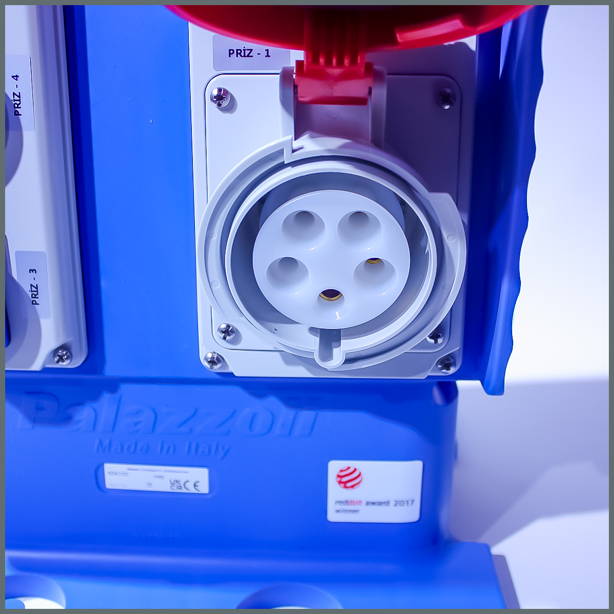 Novsen IP54 Kombinasyon Panosu 6 ad. Schuko 16A, 2 ad. 3x16A, 2 ad. 5x32A