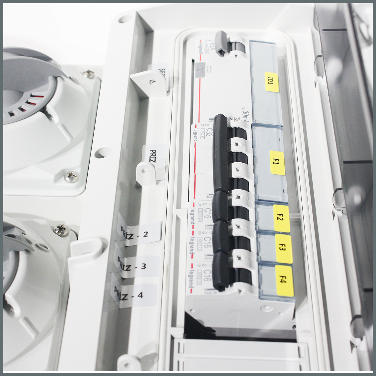 Novsen  IP55 Kombinsayon Panosu 1ad. 5x32A Kilitli Priz 1ad.3x16A Kilitli Priz , 2ad. Schuko Priz