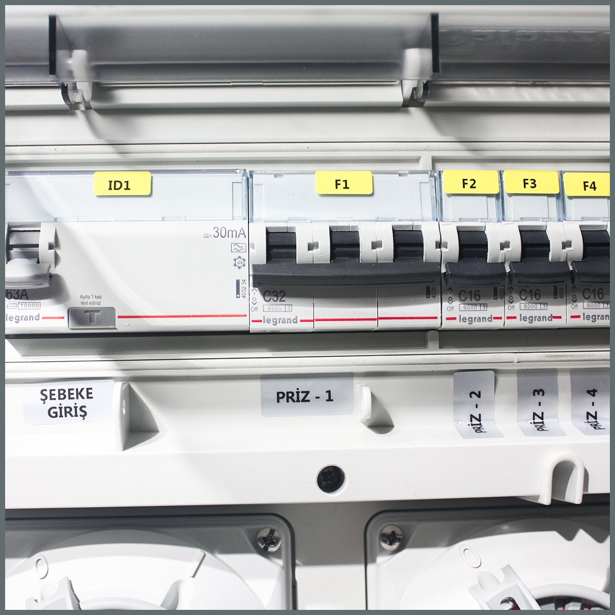 Novsen  IP55 Kombinsayon Panosu 1ad. 5x32A Kilitli Priz 1ad.3x16A Kilitli Priz , 2ad. Schuko Priz